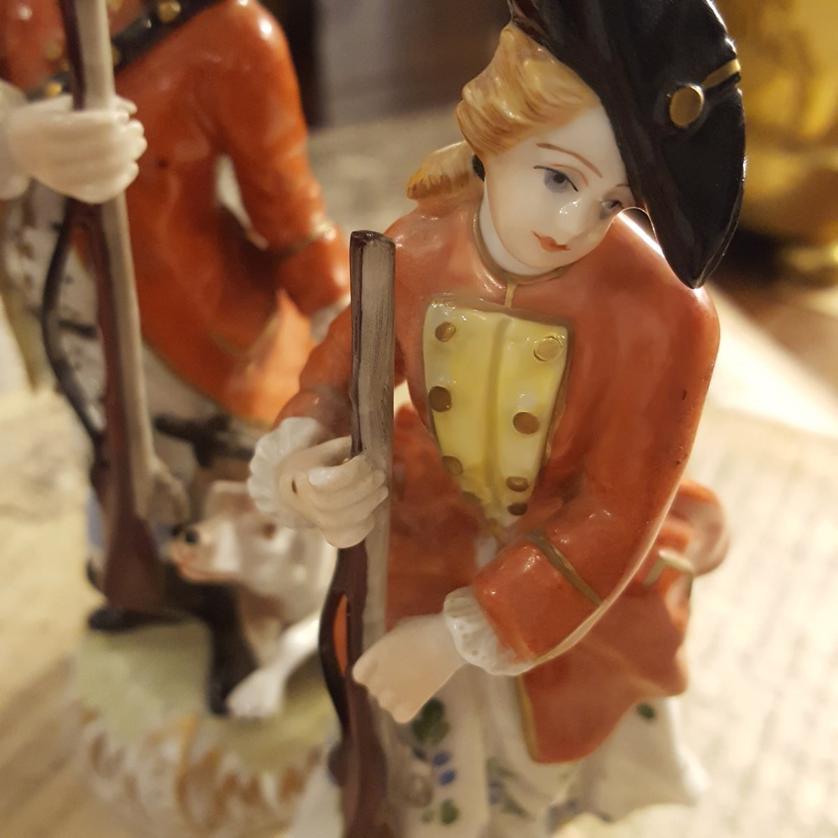 Dresden: Pair Of Porcelain Subjects: 18th Century Hunting Costumes-photo-2