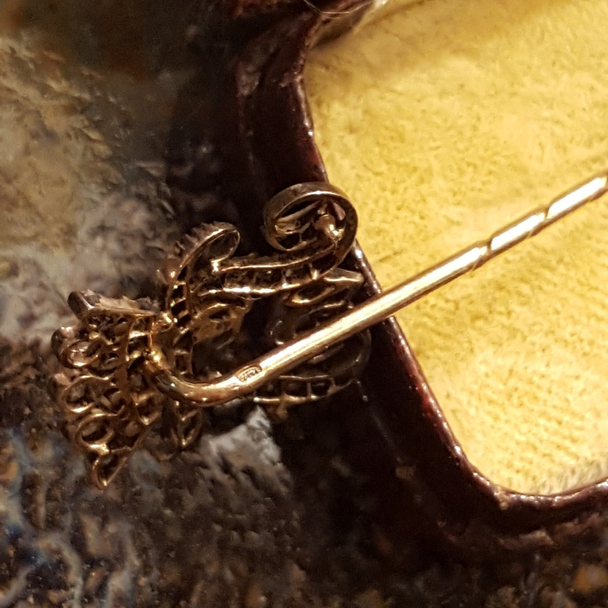 Pf: Gold And Diamond Count's Crown Tie Pin-photo-3