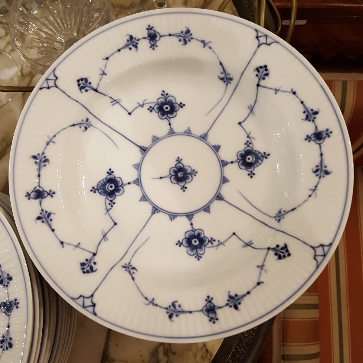 Royal Copenhague 1930 : 23 pièces porcelaine .-photo-4