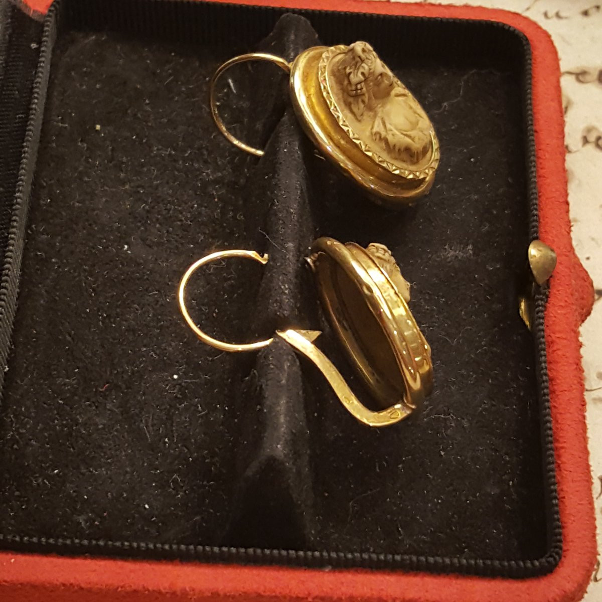 Gold Cameo Earrings 19th Century Restoration-photo-2