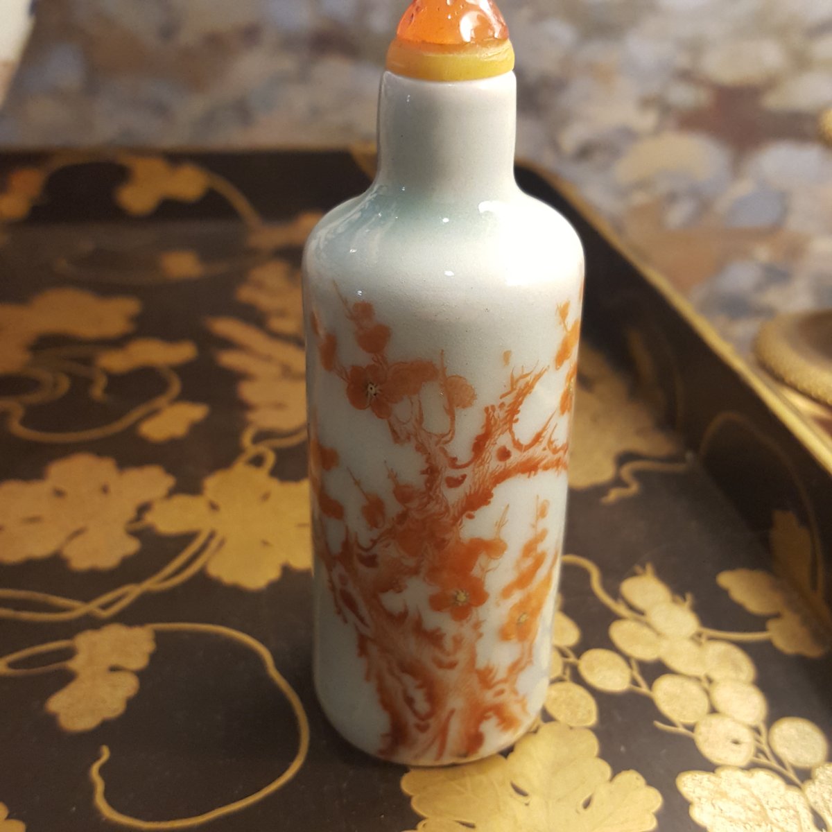 19th-century China: Glazed Porcelain Snuff Box