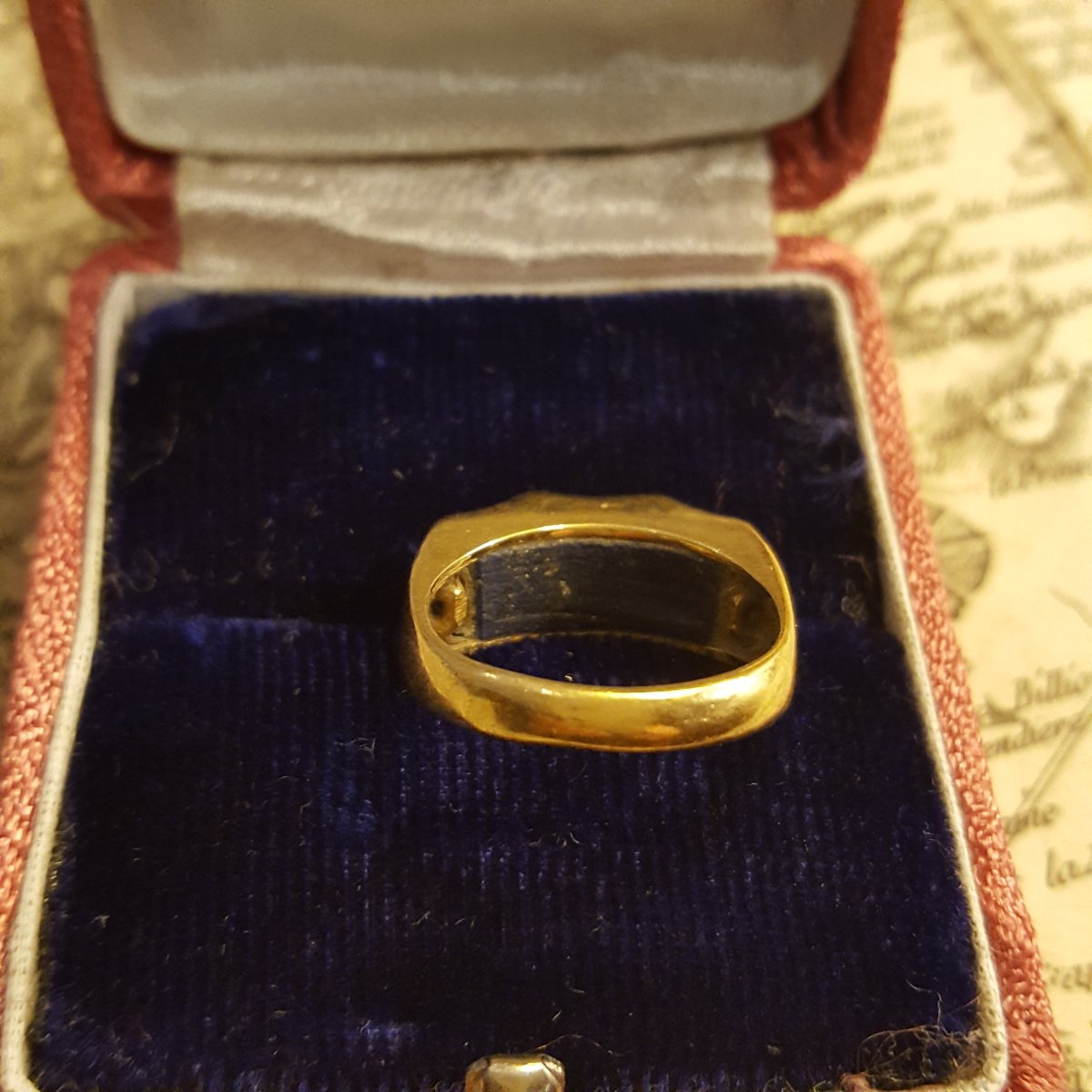 Gold And Lapis Lazuli Ring-photo-3