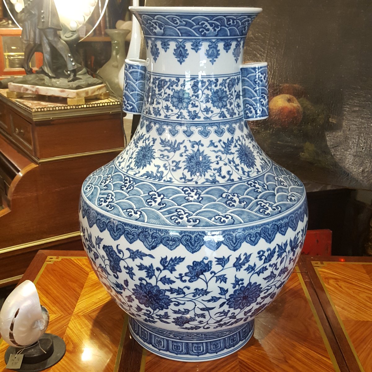 Blue-and-white Chinese Vase-photo-2