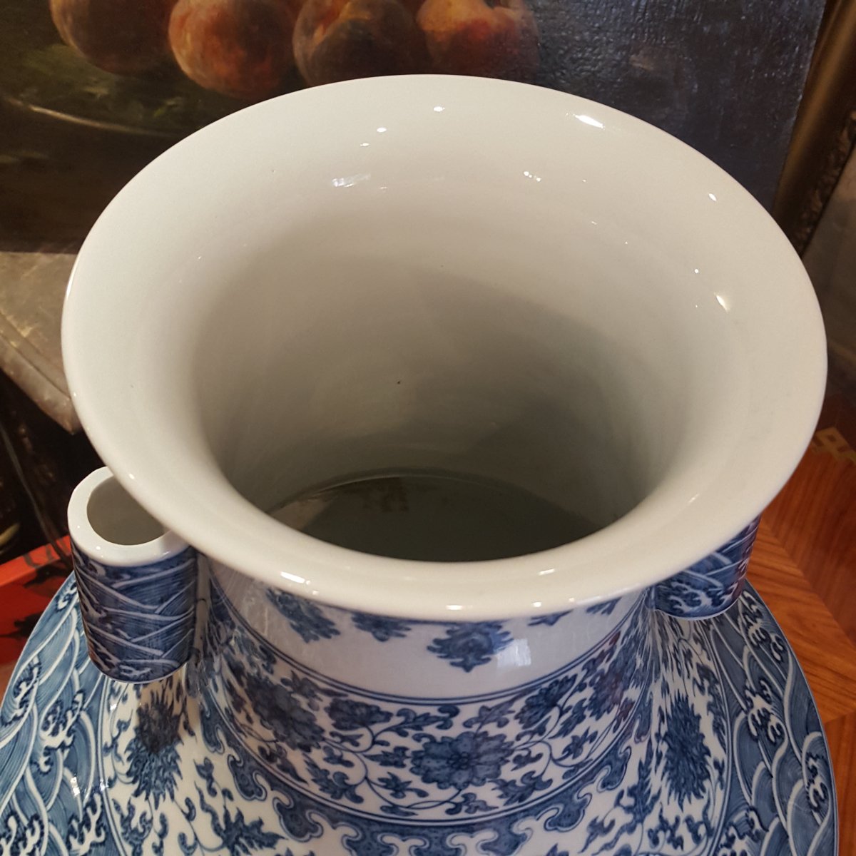 Blue-and-white Chinese Vase-photo-3