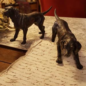 Paire de chiens de chasse bronze de Gaillard