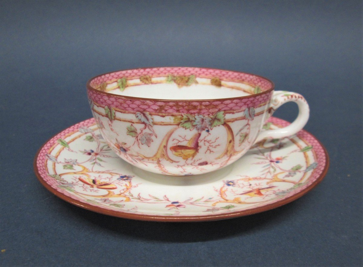 Sarreguemines, Porcelain Tea Cup