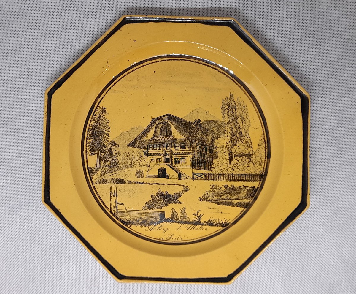 Sarreguemines, Deux Assiettes Octogonales à Masse Jaune-photo-4