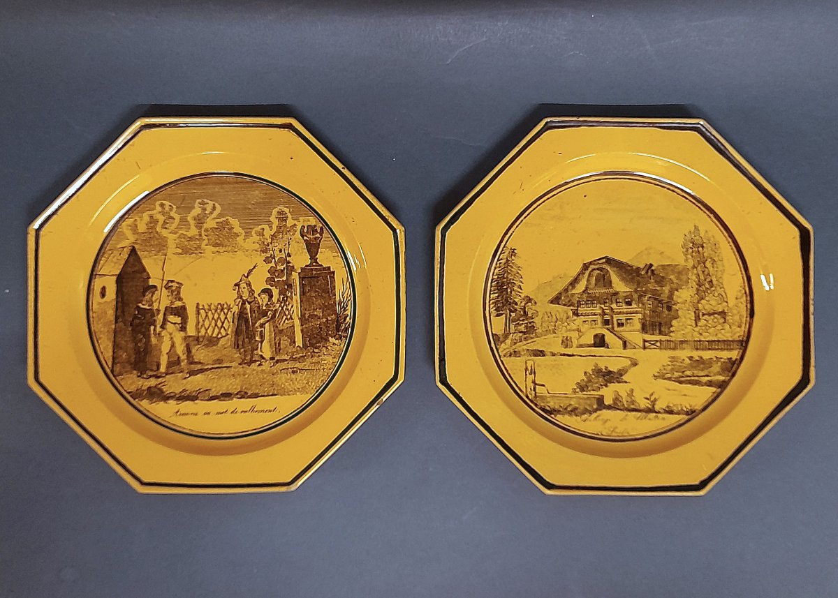 Sarreguemines, Deux Assiettes Octogonales à Masse Jaune