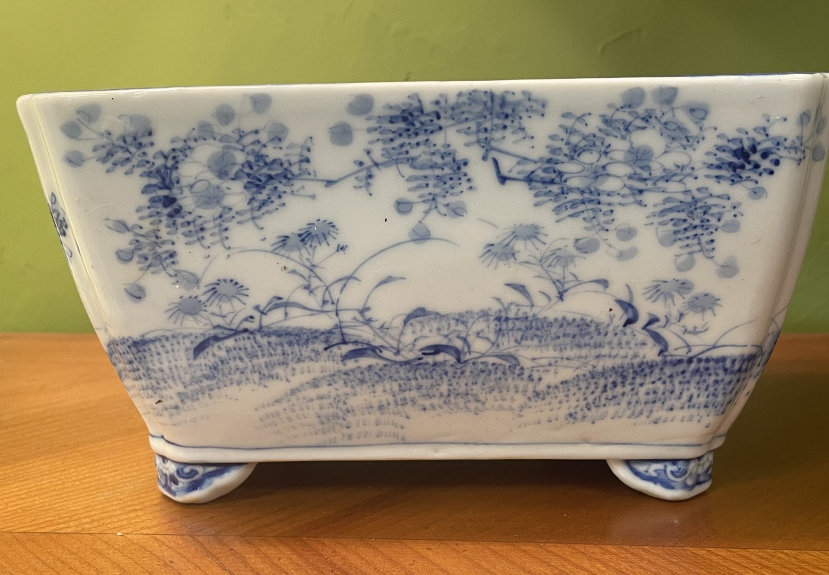 Meiji Porcelain Planter, 19th Century, Blue And White