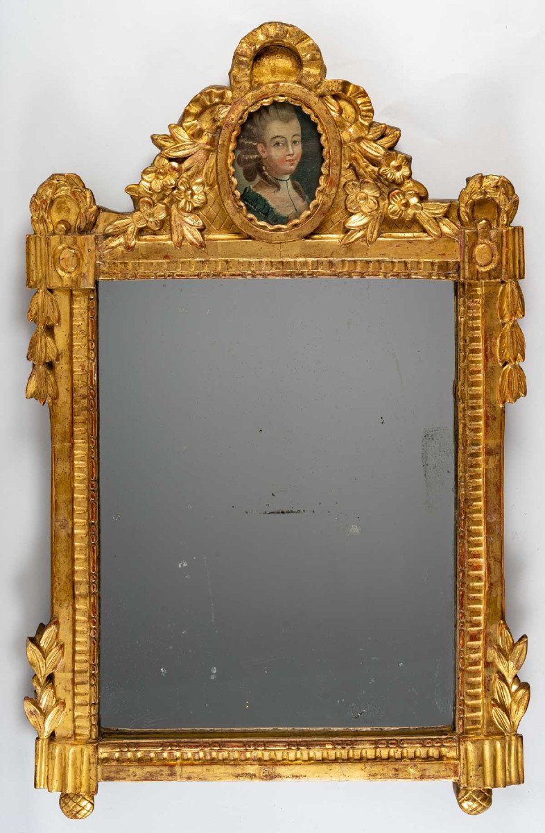 Miroir à Fronton d'époque Louis XVI (1774 - 1793). 