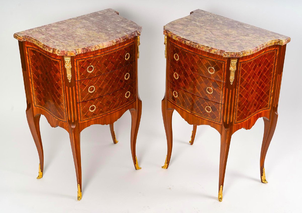 A Pair Of Bedside Tables In Transition Style.-photo-3