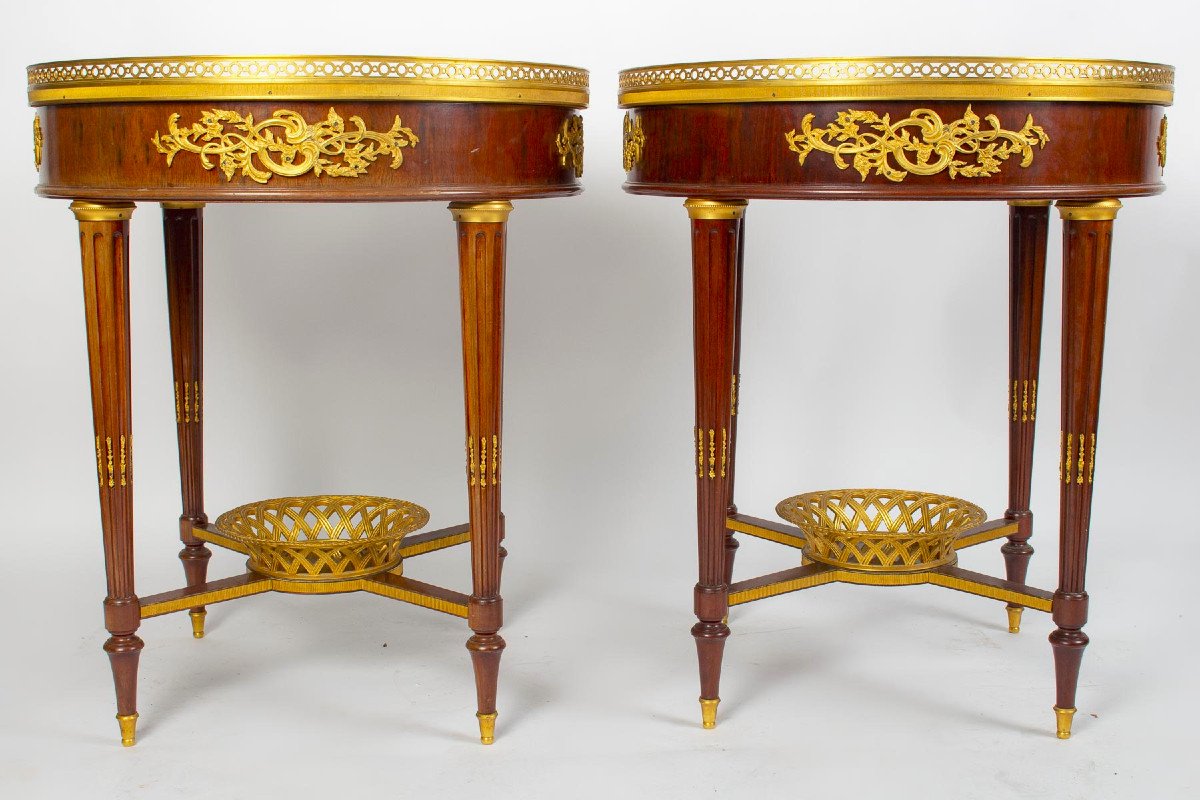 Paire De Tables Bouillottes De Style Louis XVI.-photo-1