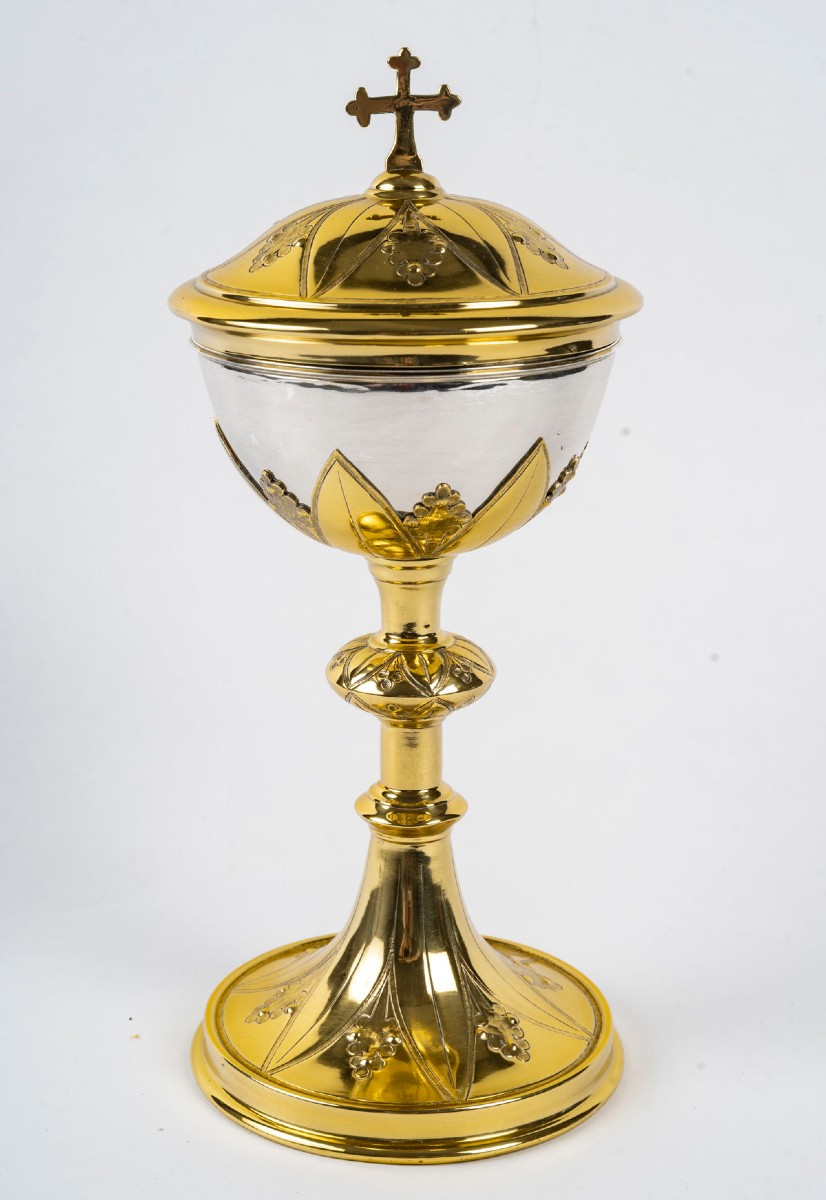 Neo-gothic Style Ciborium, Dating From The 19th Century.
