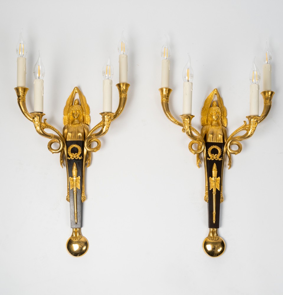 Paire d'appliques de style 1er Empire (1804 - 1815).  XIXe siècle.