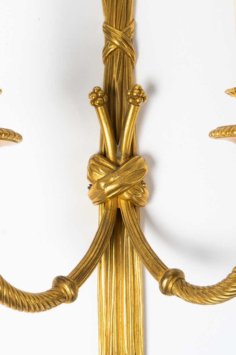 Grande paire d'appliques en bronze doré. Début XXéme.-photo-3