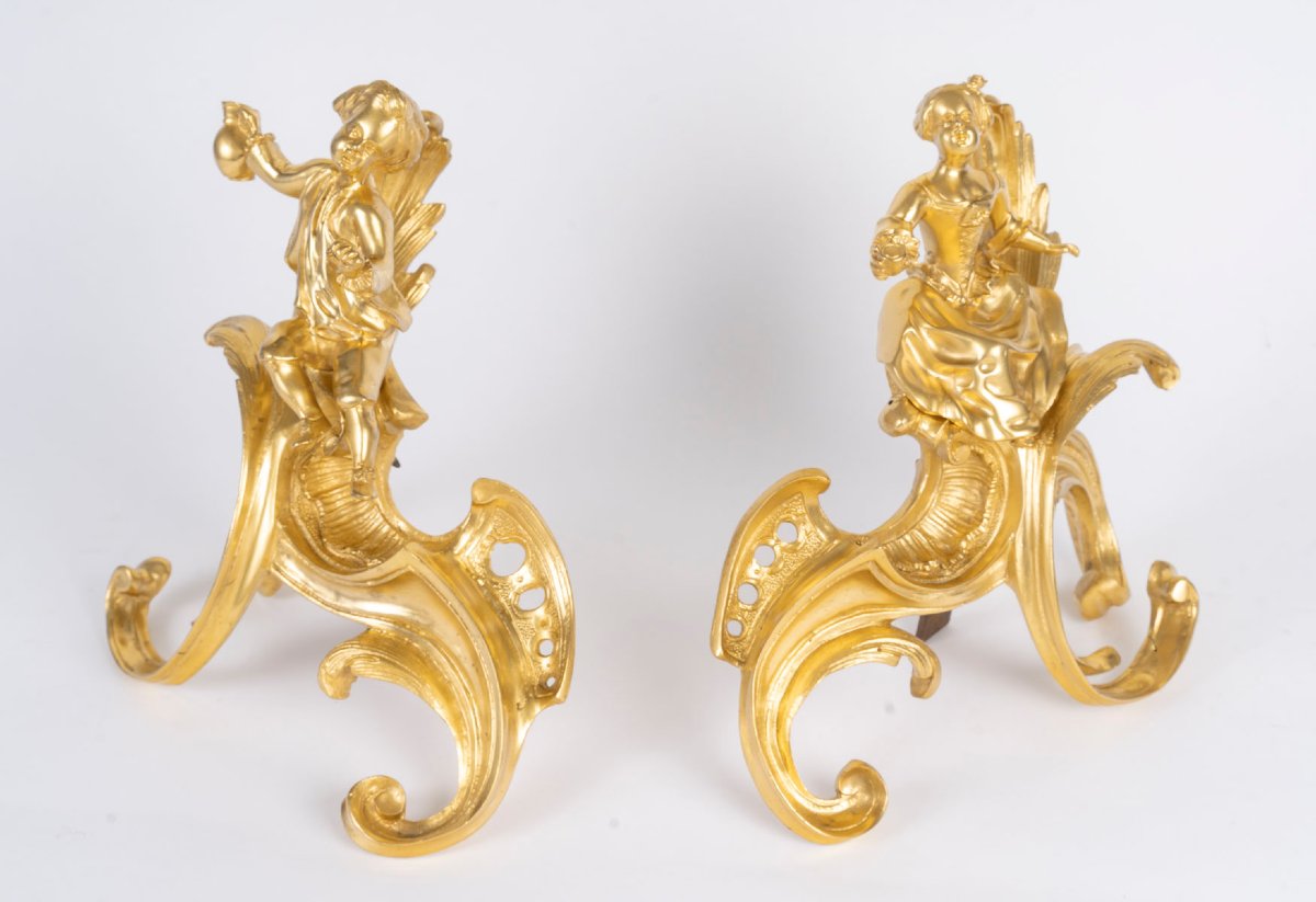Paire de chenet en bronze doré, d'époque Louis XV (1724-1774), XVIIIème siècle. -photo-2