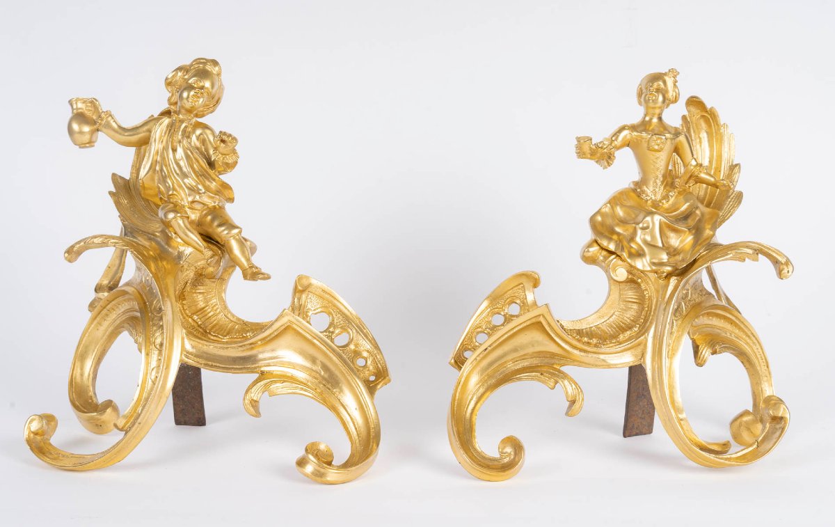 Paire de chenet en bronze doré, d'époque Louis XV (1724-1774), XVIIIème siècle. 
