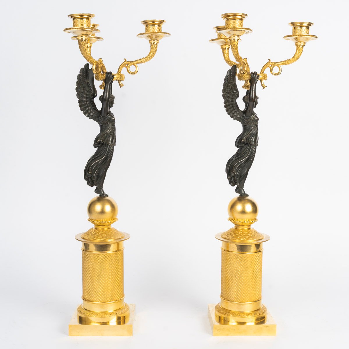 Paire de candélabre en bronze doré et patiné, d'époque Empire (1804-1815), XIXème siècle.-photo-2