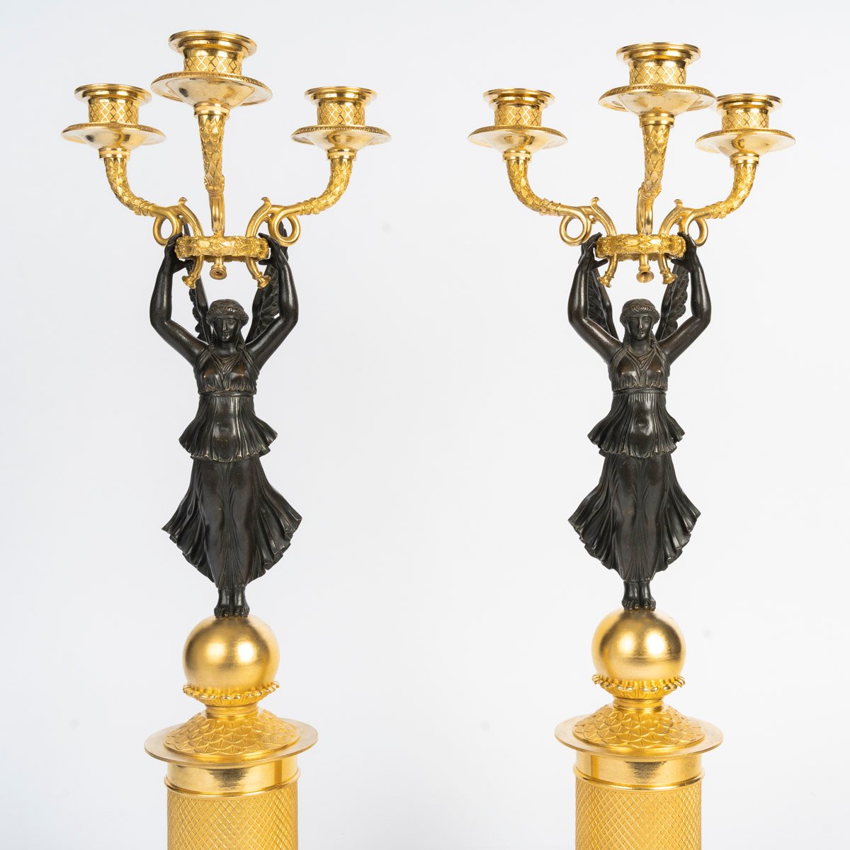 Paire de candélabre en bronze doré et patiné, d'époque Empire (1804-1815), XIXème siècle.-photo-4