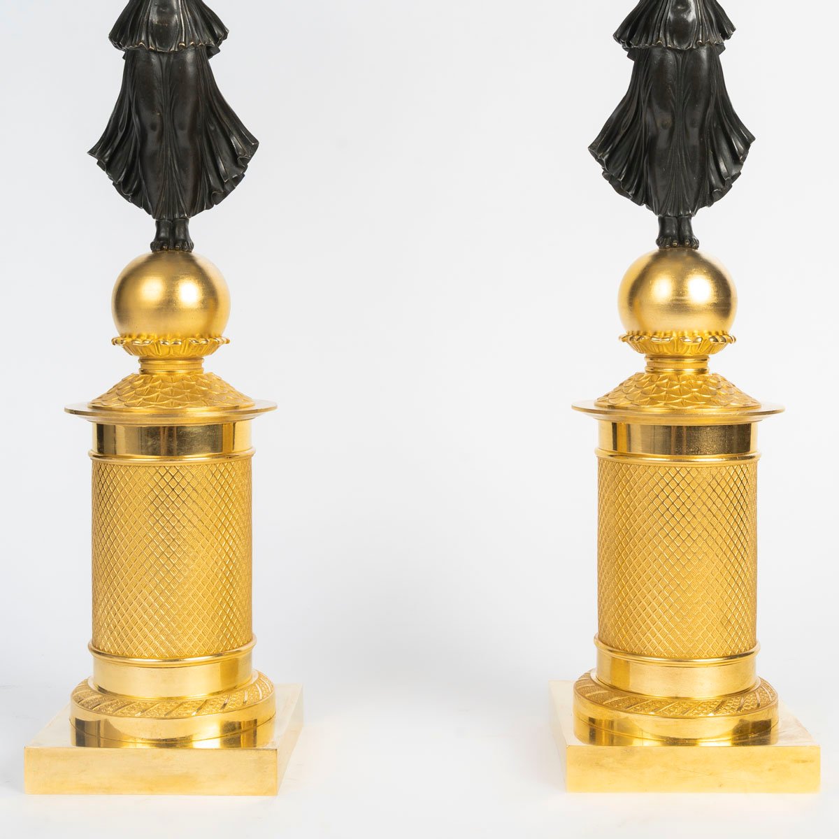 Paire de candélabre en bronze doré et patiné, d'époque Empire (1804-1815), XIXème siècle.-photo-1