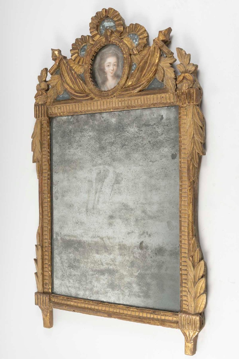 Gilded Wooden Pediment Mirror, Louis XVI Period (1774–1793). 18th Century.