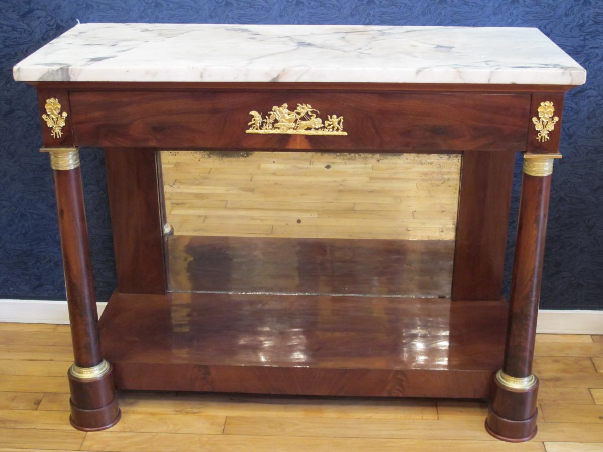 Console d'époque 1er Empire (1804 - 1815).