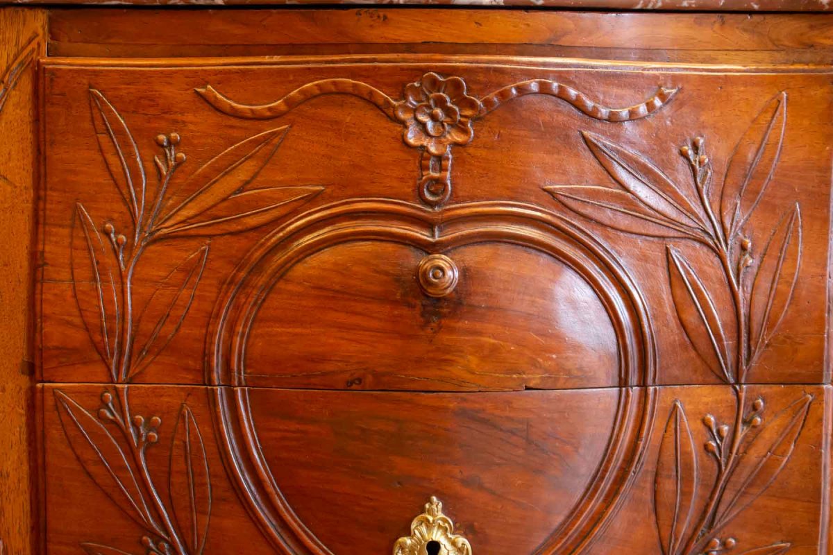 Commode Provençale d'époque Louis XV (1724 - 1774).-photo-4