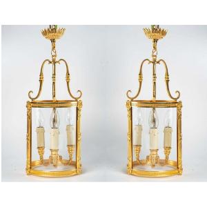 Paire De Lanternes De Style Louis XVI.