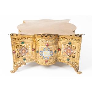 Pupitre d'autel ou Thabor de style néogothique. XIXème siècle.