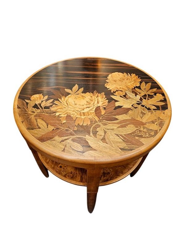 Emile Gallé Table Basse Art Nouveau "pivoines"