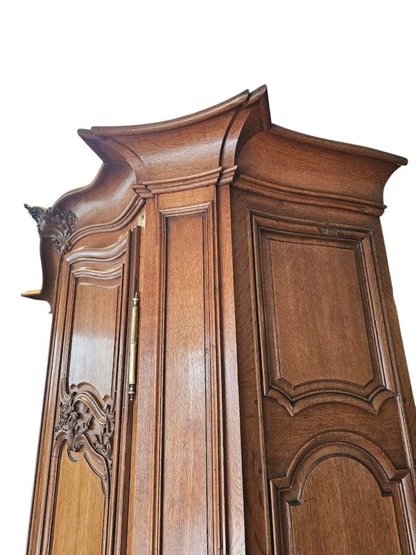 Regency Style Curved All Sides Castle Wardrobe-photo-5