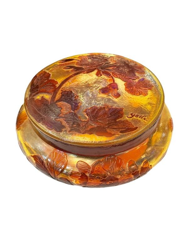 Emile Gallé Art Nouveau Bonbonnière "geraniums"-photo-4