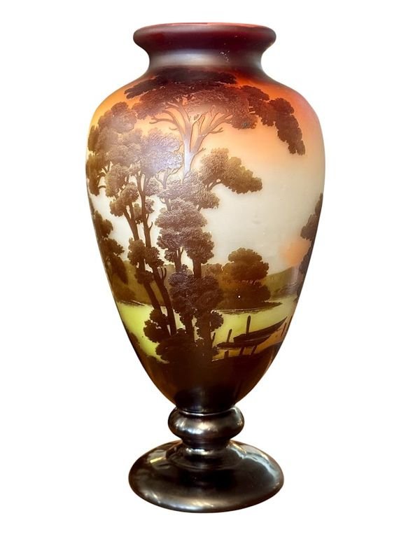 Emile Gallé Vase Art Nouveau "Paysage Lacustre Aux Barques"