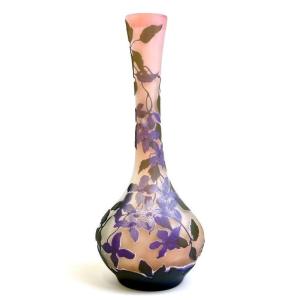 Emile Gallé Vase Art Nouveau  "Aux clématites"