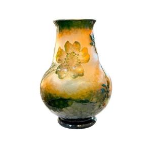Daum Nancy Vase Martelé "Roses Sauvages"