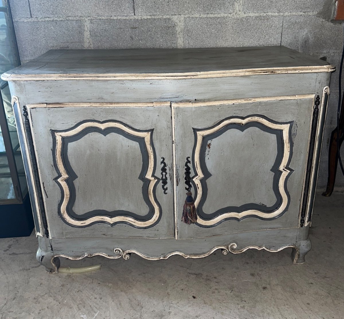 Painted Wooden Buffet With Curved Fronts 18th