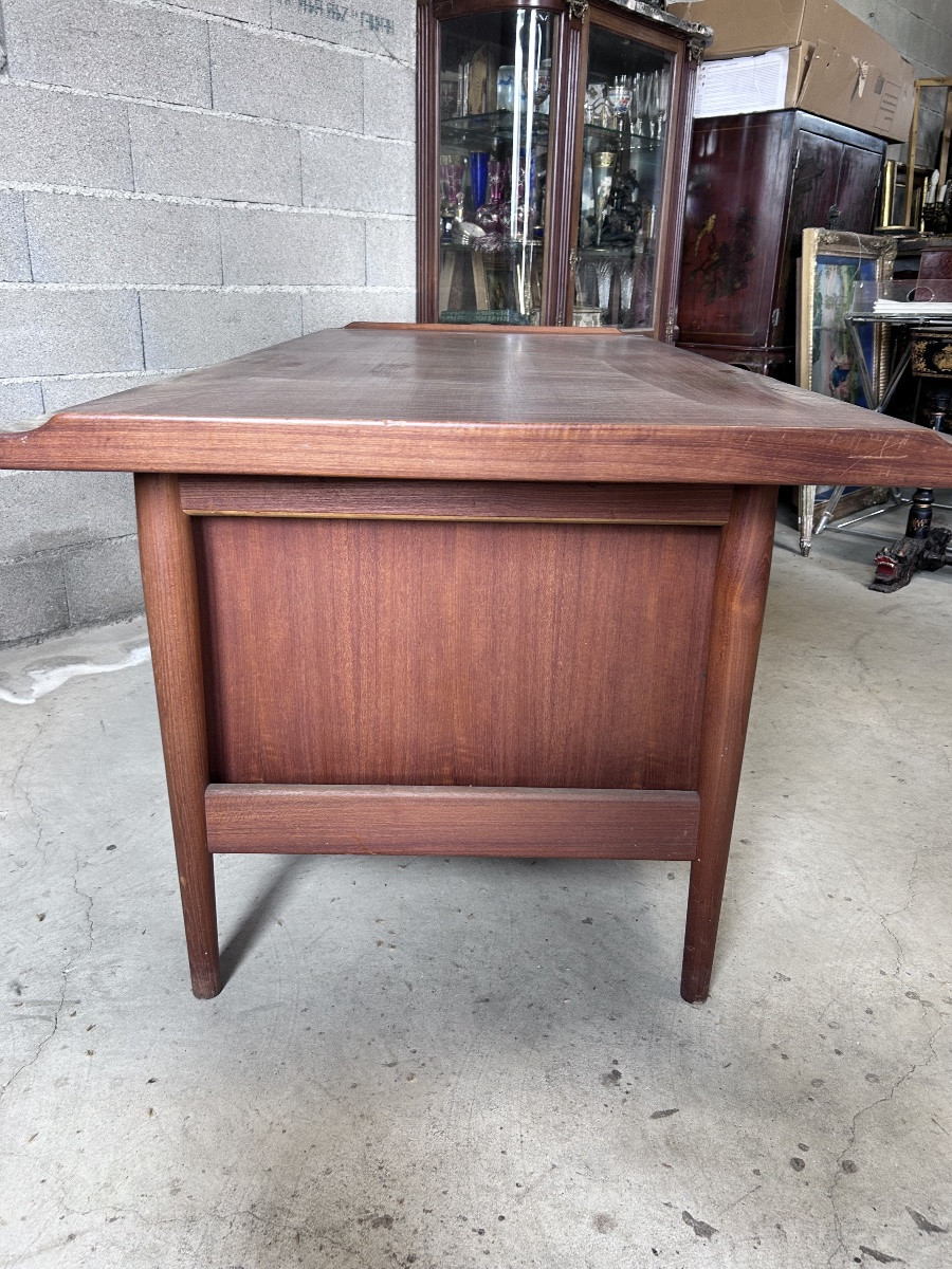 Scandinavian Desk-photo-3