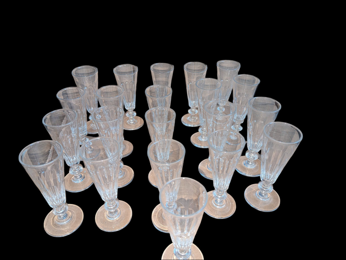 21 Saint Louis Crystal Flutes, Caton Model-photo-3