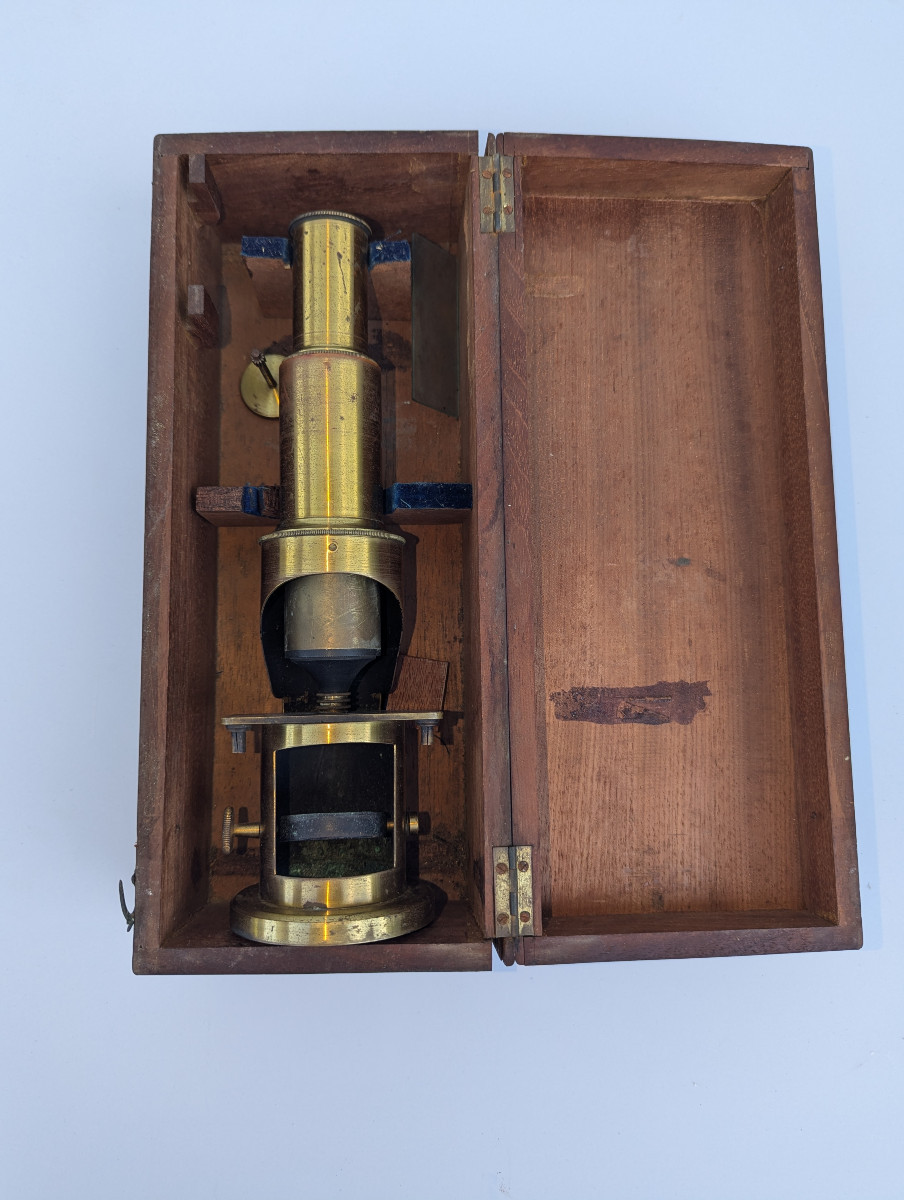 Lot Of Two 19th Century Microscopes, One Of Which Was Signed Hartnack O.-photo-2