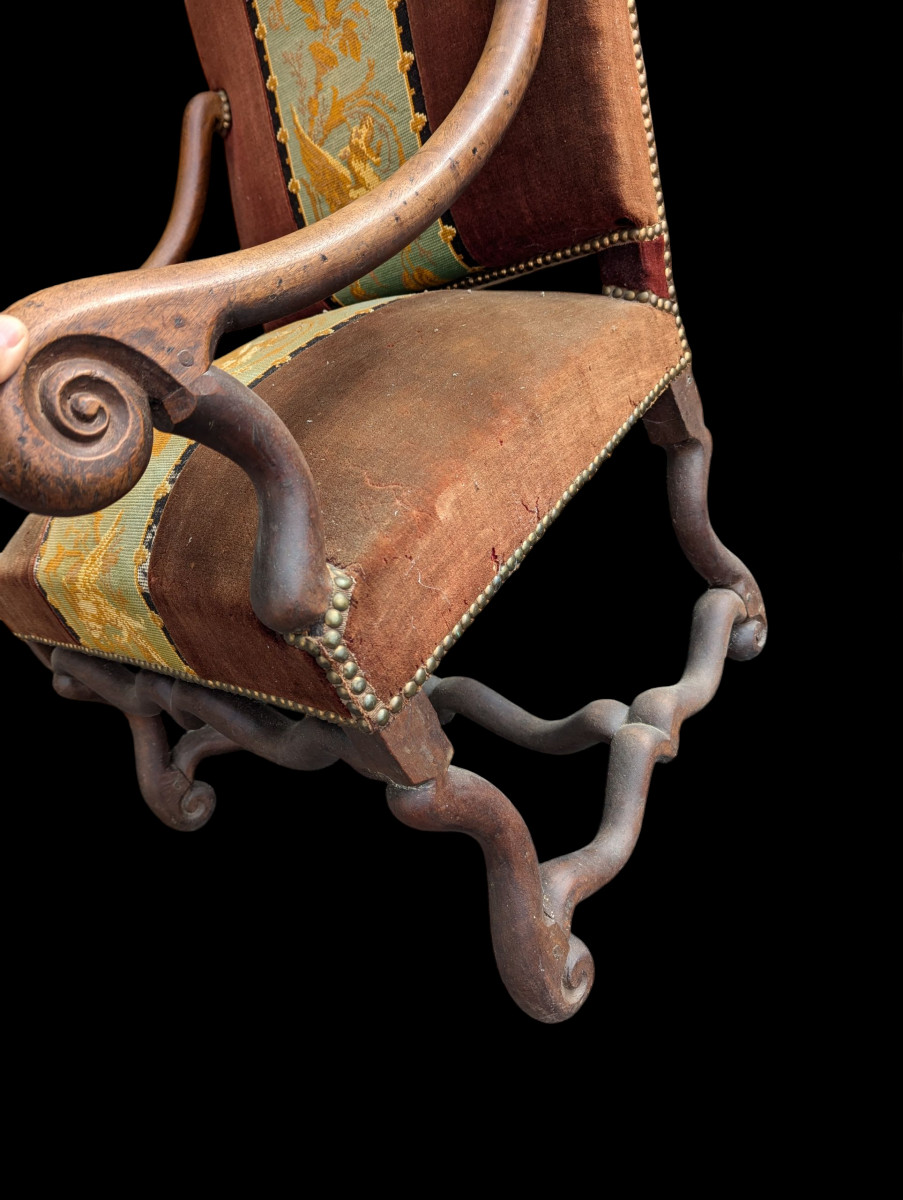 17th Century Sheep Bone Armchair With Petit Point Tapestry -photo-4