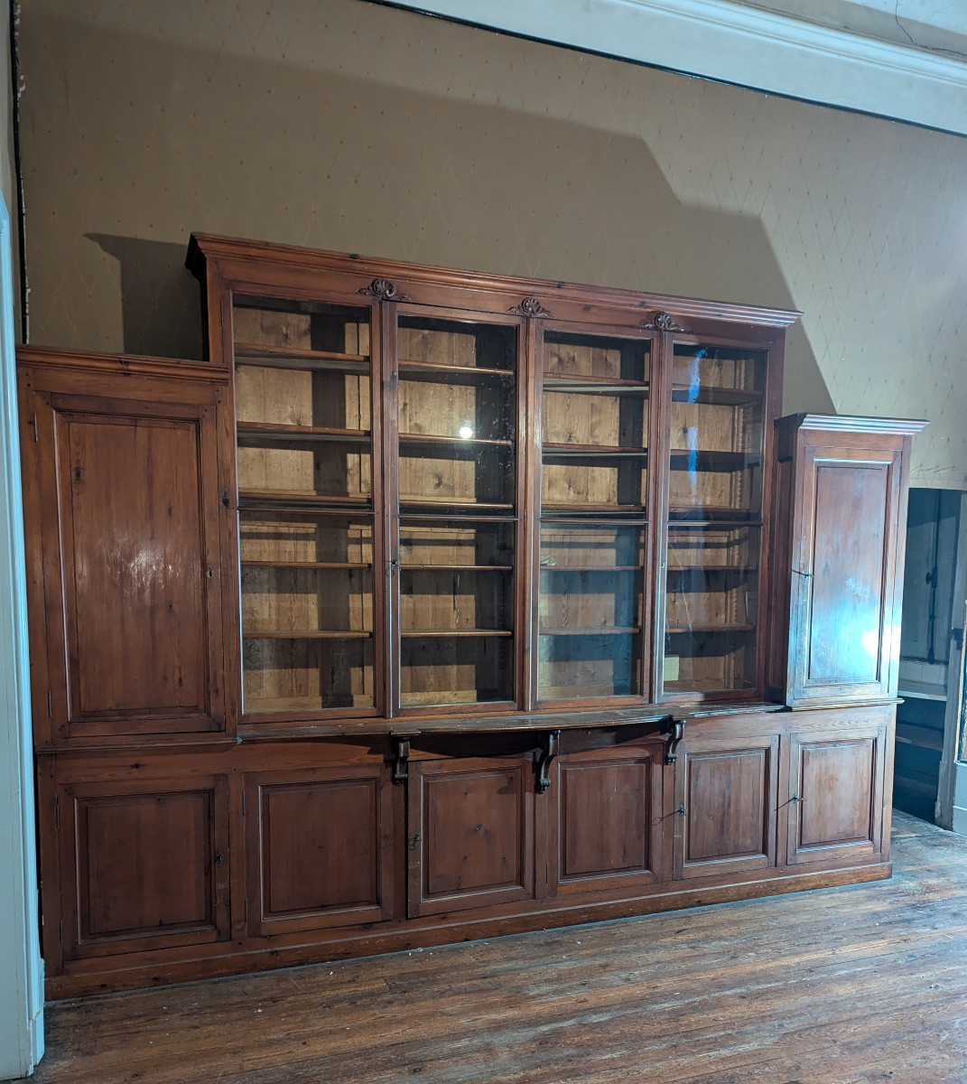 Grand bibliothèque en sapin époque 19 ème siècle 