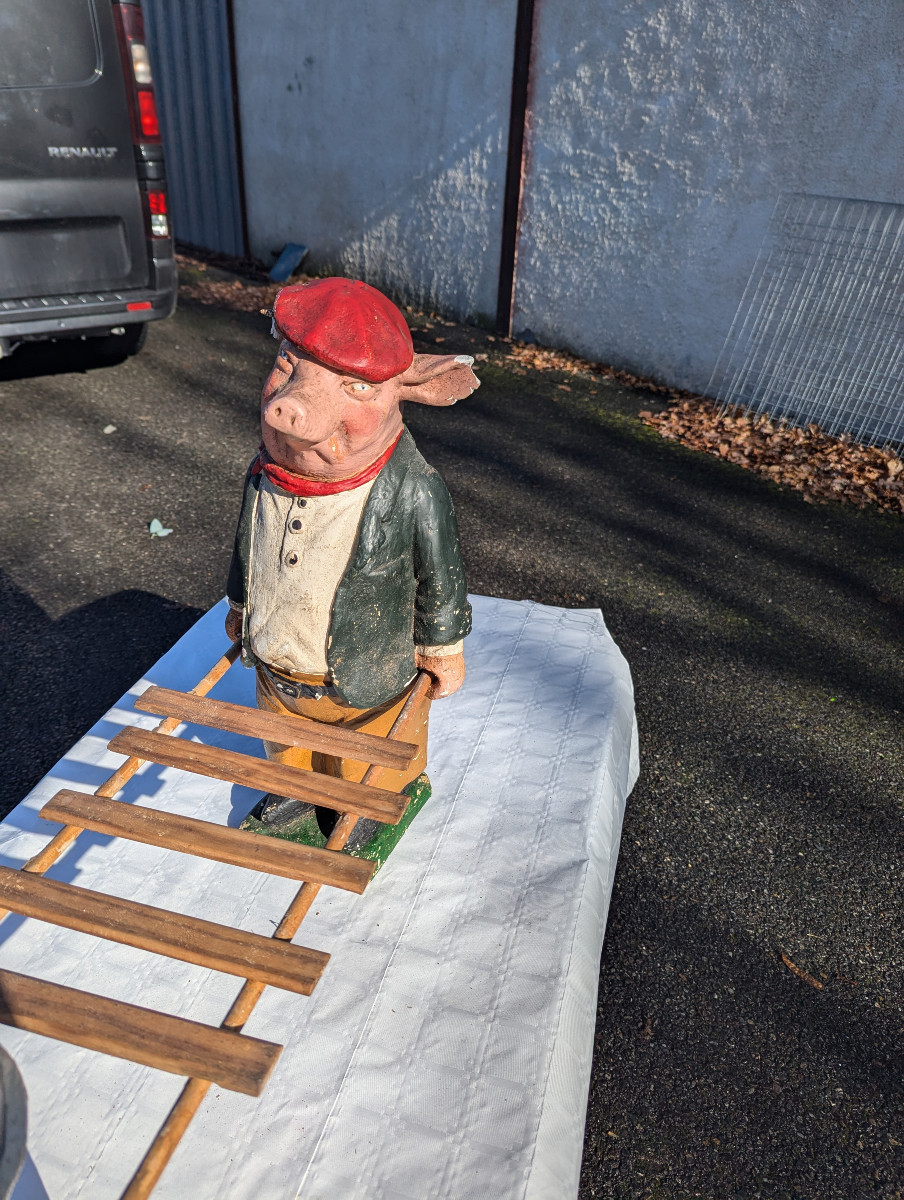 Advertising Display Stand With Two Painted Plaster Pigs, 20th Century -photo-1