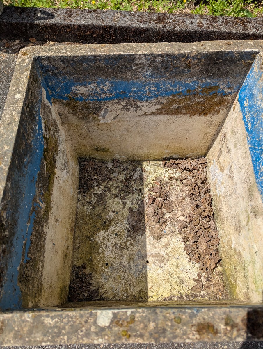 Large Fiber Cement Planter-photo-4