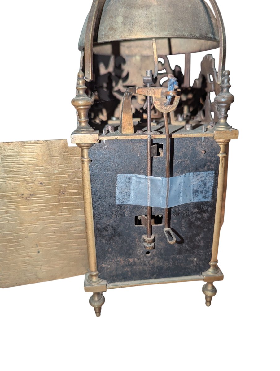 A Clock Known As A “mini Lantern,” Made Of Bronze And Brass, Engraved “gallois Paris,” 18th Century -photo-1