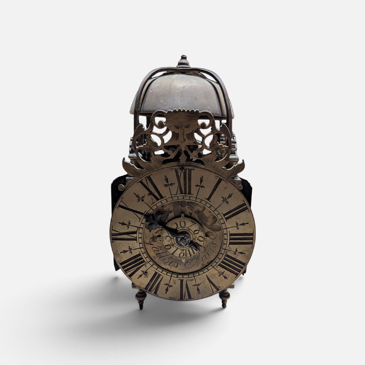 A Clock Known As A “mini Lantern,” Made Of Bronze And Brass, Engraved “gallois Paris,” 18th Century 