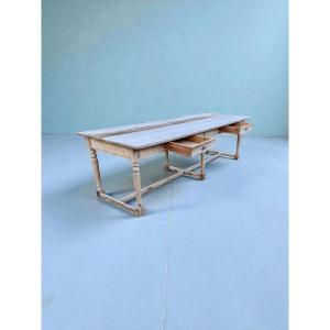 grande table de magasin 