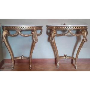 Paire de console demi lune de style LXVI