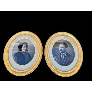 Paire de portrait ovale cadre doré à l'or
