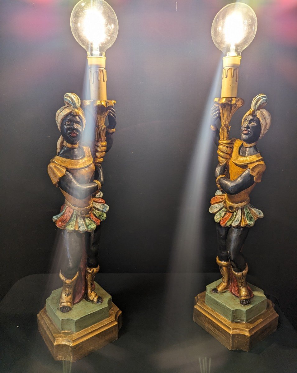 Paire De Lampes De Table Nubien Vénitien En Bois-photo-2