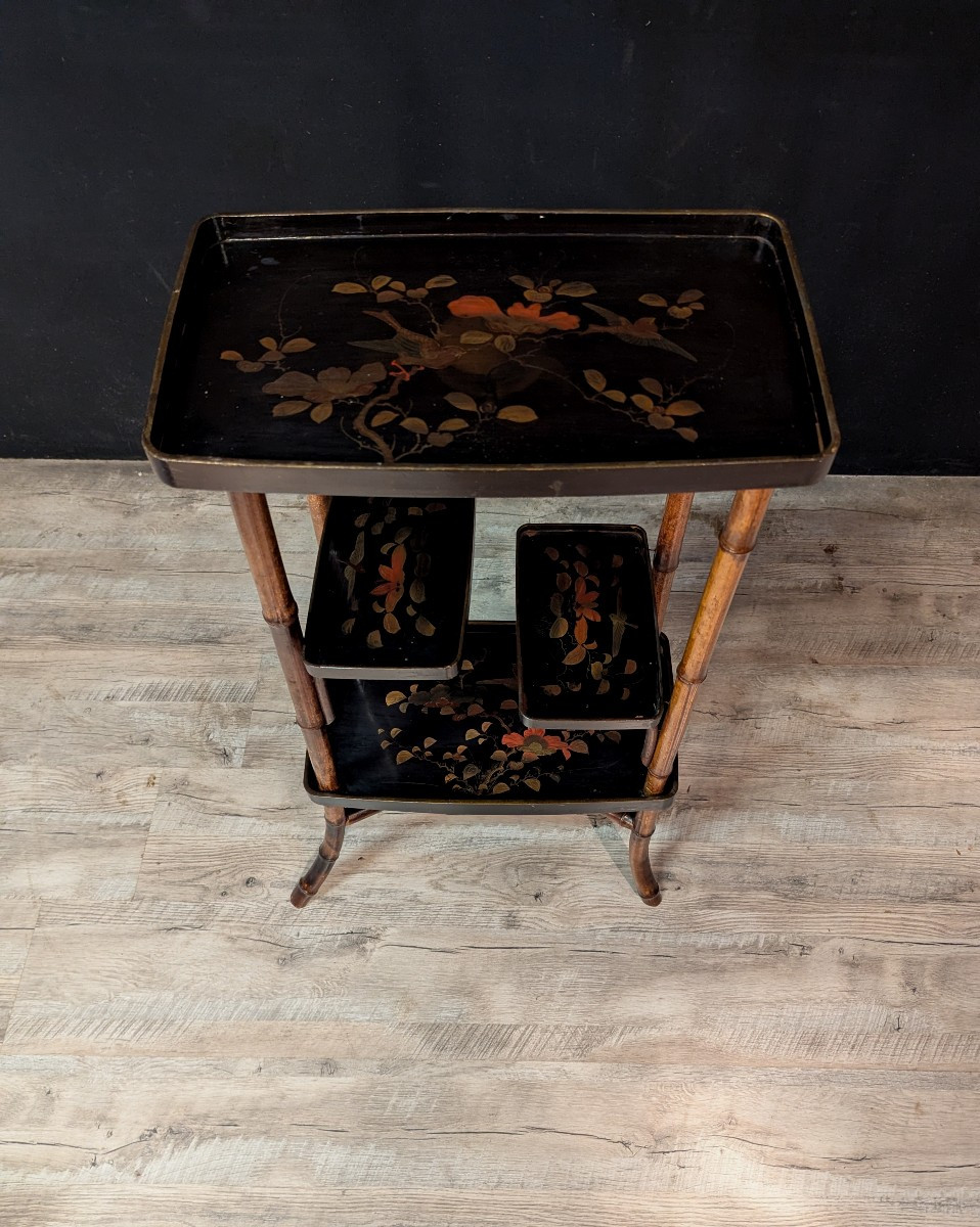 Petite étagère ou table d’appoint en bambou et laque de Chine-photo-2